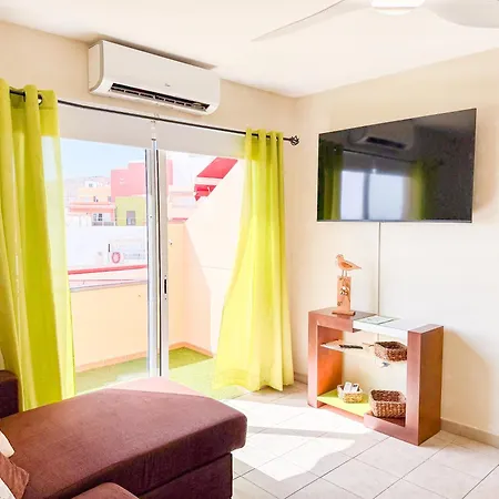 Blue Ocean Oasis Apartment